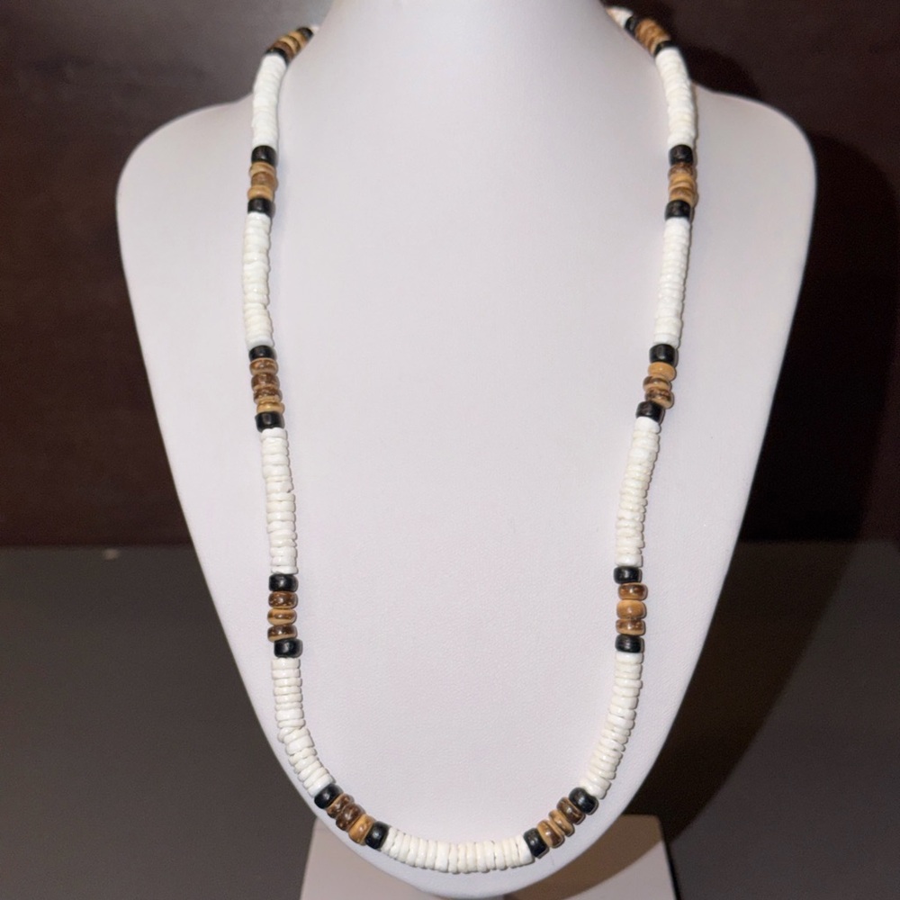 Unisex Shell Necklace
